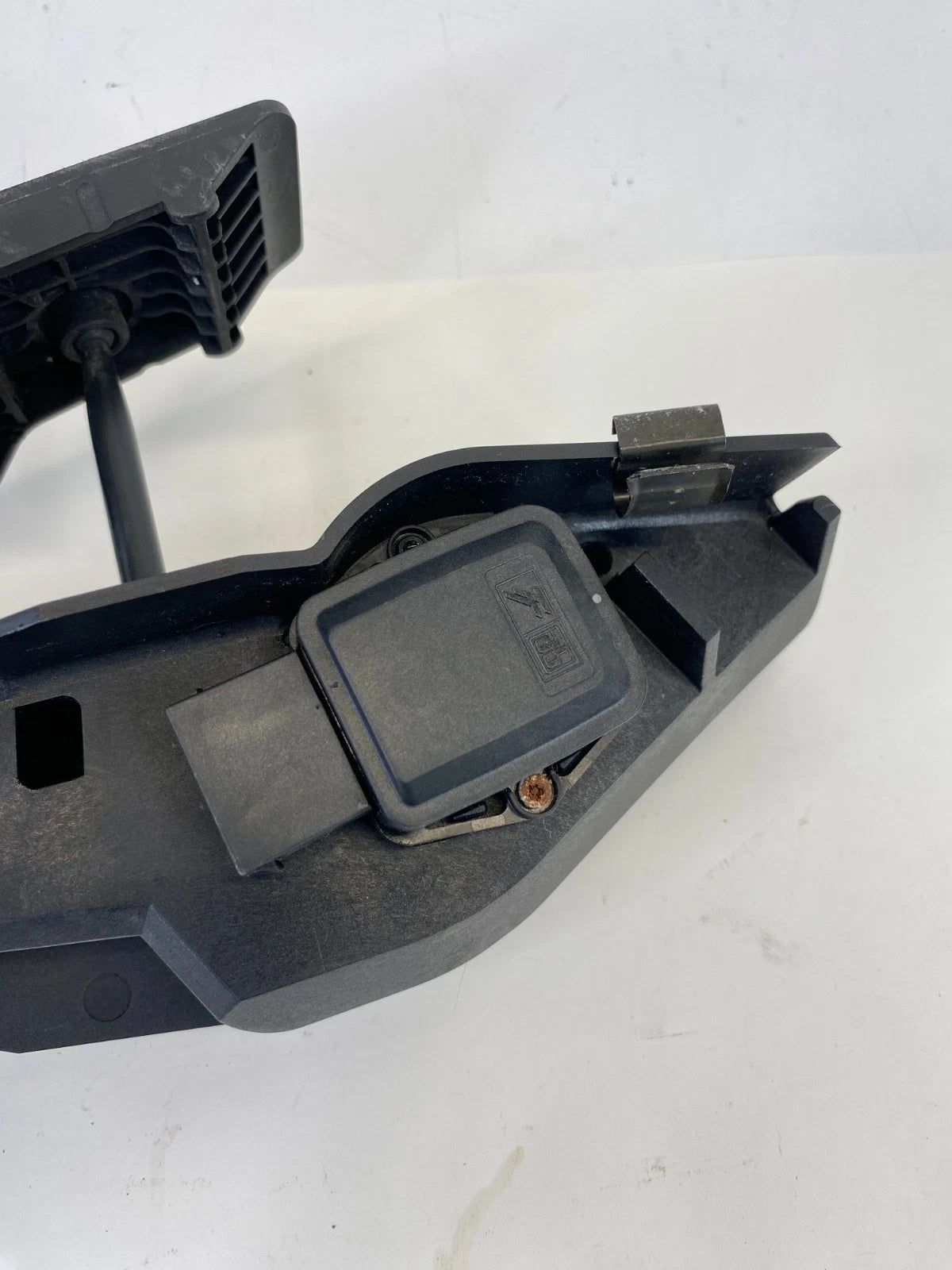 2001-2005 BMW 325I 2.5L L6 A/T ACCELERATOR GAS PEDAL TRAVEL SENSOR 35406756492