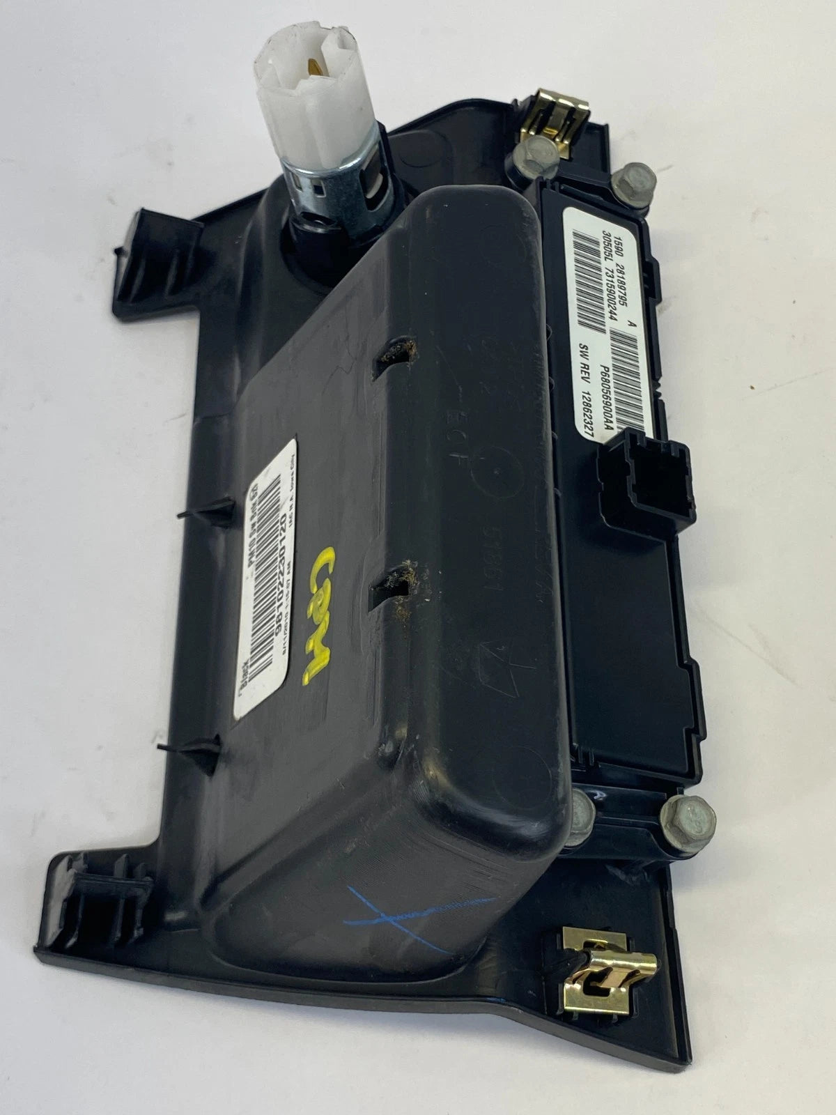 2010-2012 DODGE CALIBER CENTER DASH HAZARD LIGHT SWITCH POCKET 12V 68056900AA