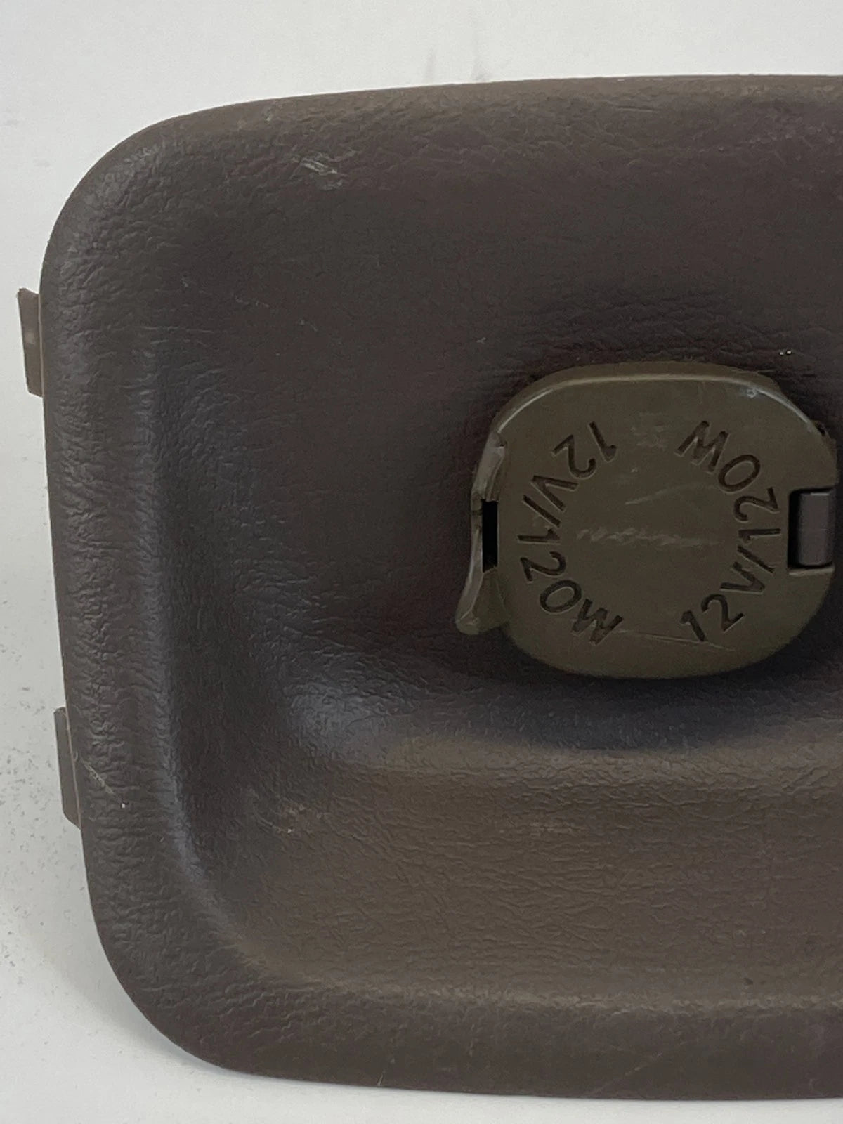 1996-2002 TOYOTA 4RUNNER REAR TRUNK CARGO POWER SUPPLY OUTLET 64753-35010 OEM