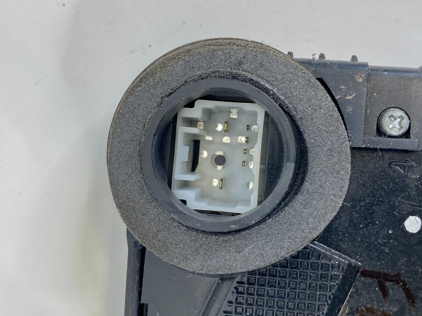 2004-2009 Toyota Prius Front Right Side Door Lock Latch Release Actuator