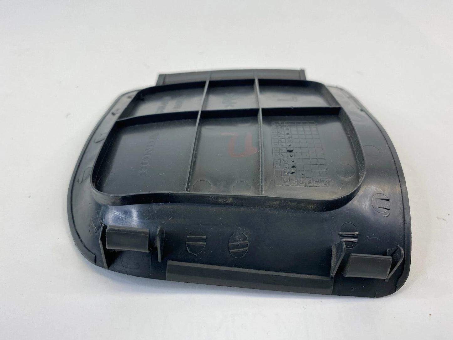 03-05 HONDA ACCORD SEDAN LEFT TAIL LIGHT TAILLIGHT COVER TRIM 84653-SDA-A010-M1