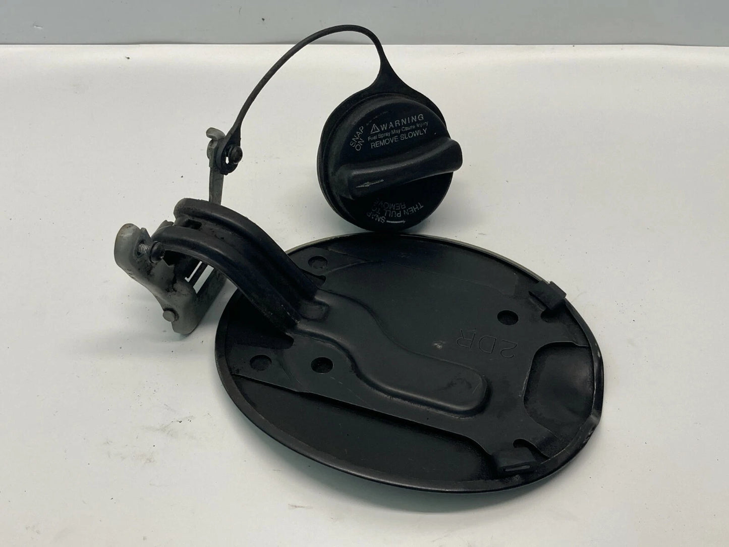 1998 1999 2000 2001 2002 2003 FORD ESCORT COUPE FUEL FILLER DOOR GAS COVER OEM
