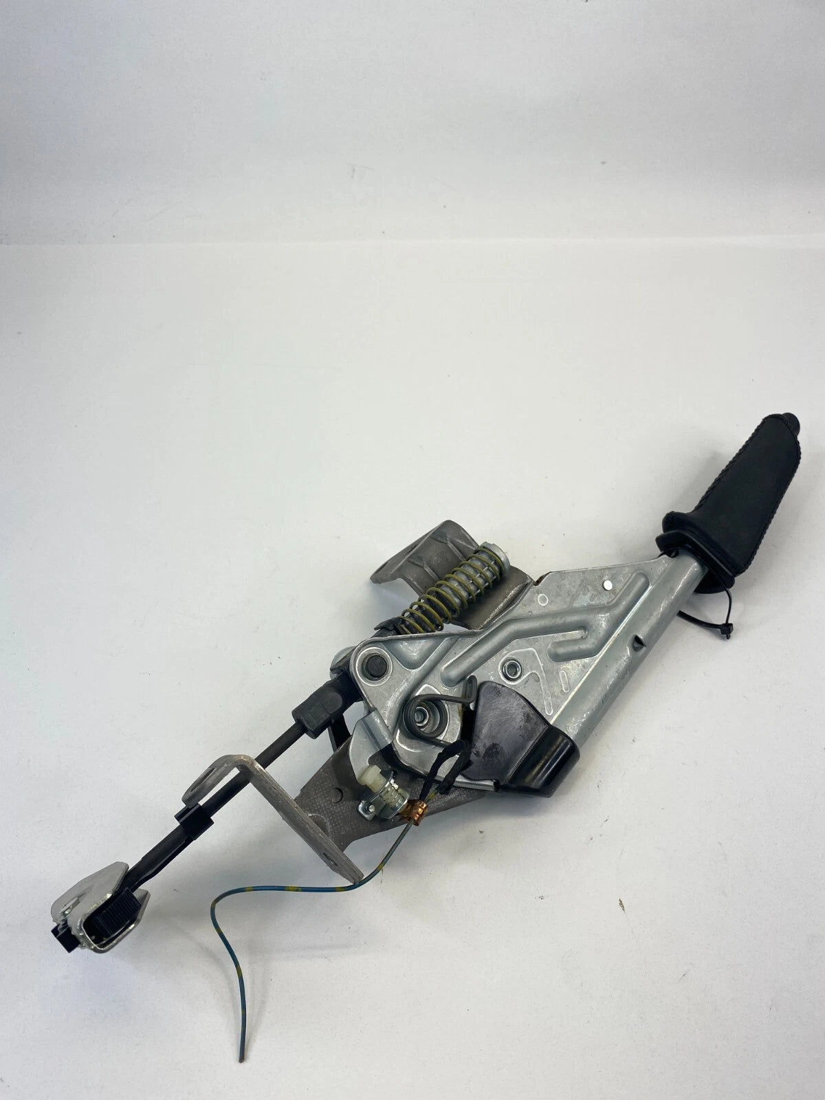 2007-2013 BMW 328I EMERGENCY PARKING BRAKE HANDLE LEVER 34406782749 OEM