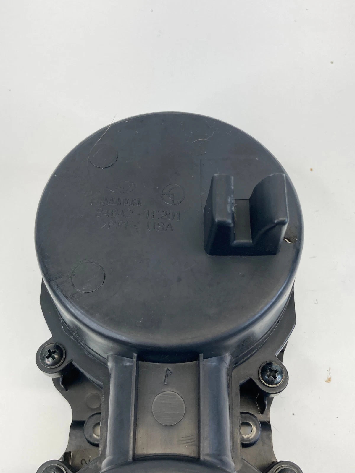 2006-2011 HYUNDAI ACCENT CENTER CONSOLE DUAL CUP HOLDER ASSY 84642-1E201 OEM