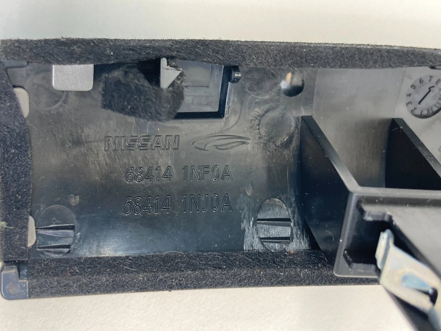 08-13 INFINITI G37 SEDAN CENTER DASH LOWER BEZEL TRIM MOLDING 68414-1NF0A OME