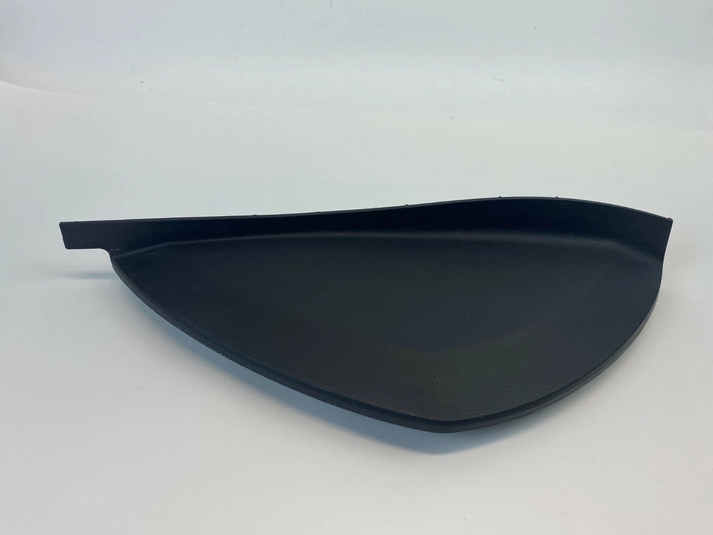 2008 2009 2010 SATURN VUE LEFT SIDE DASH INSTRUMENT PANEL SIDE END COVER TRIM