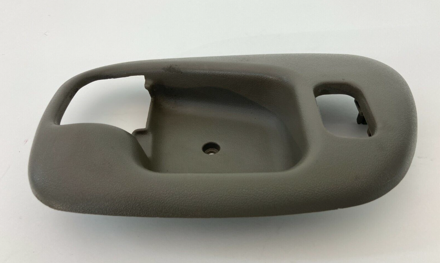 1998-2001 Chevrolet Lumina Sedan Rear Right Inner Door Handle Cover Bezel RR RH