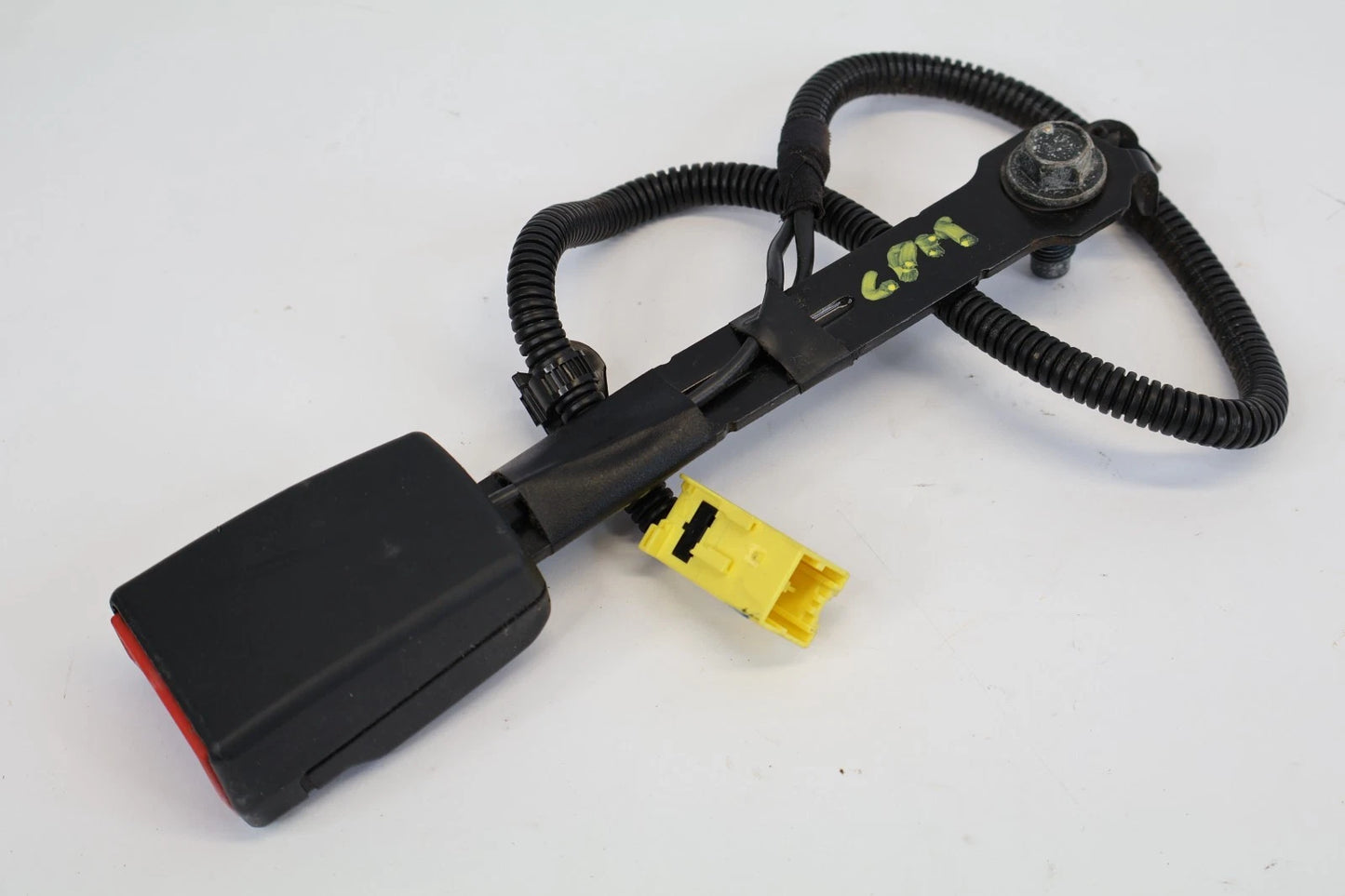 2011-2015 HYUNDAI SONATA FRONT LEFT DRIVER SEAT BELT BUCKLE RECEPTACLE OEM