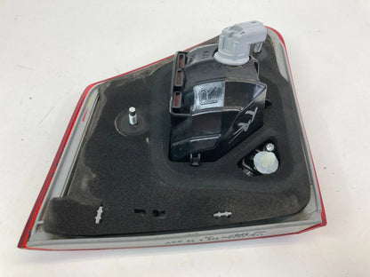 11-13 TOYOTA COROLLA SEDAN REAR RIGHT SIDE INNER TAIL LIGHT TAILLIGHT LAMP OEM