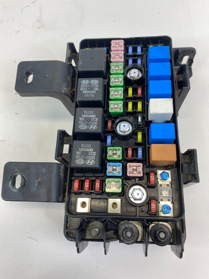 2009 2010 Hyundai Sonata 2.4L Engine Compartment Junction Fuse Relay Box Block