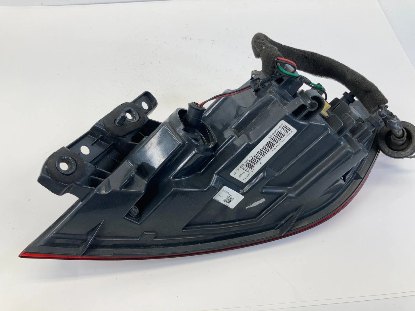 2015-2017 Chrysler 200 Rear Left Side Stop Turn Tail Light Lamp 68110361AA OEM