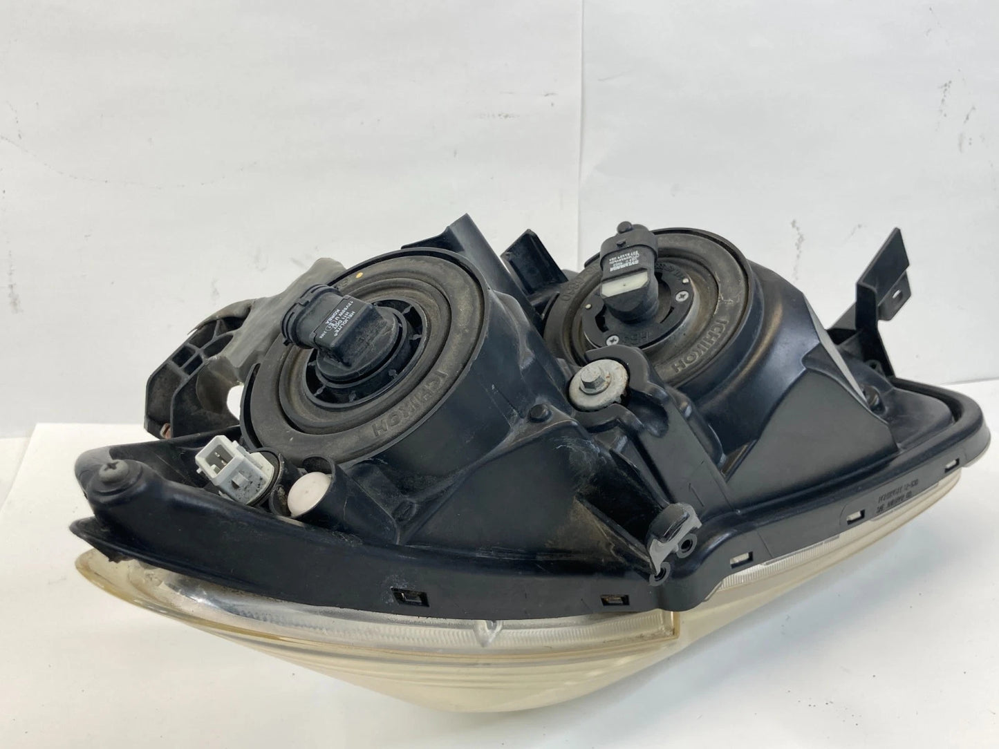 2008-2010 SCION XB FRONT RIGHT PASSENGER HEADLIGHT HEADLAMP HALOGEN ASSEMBLY OEM