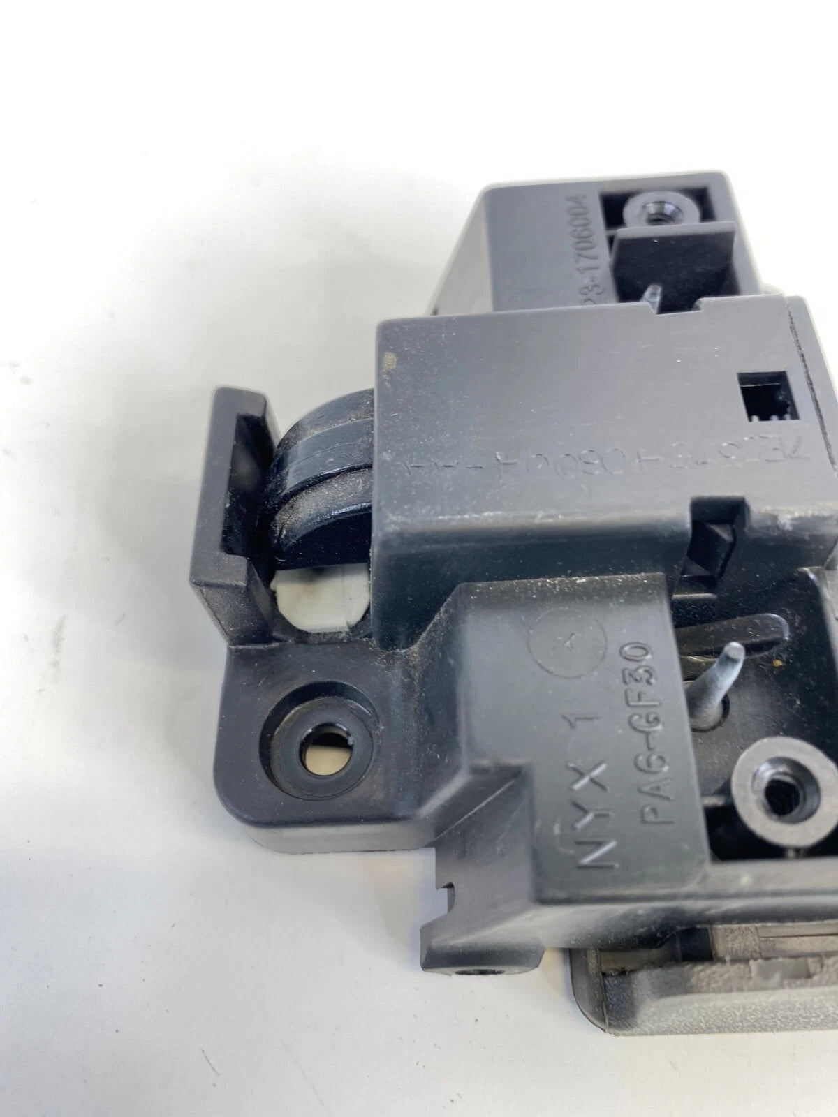 2008-2011 FORD FOCUS GLOVE BOX LATCH LOCK HANDLE GRAY 7E53-5406004-AA OEM