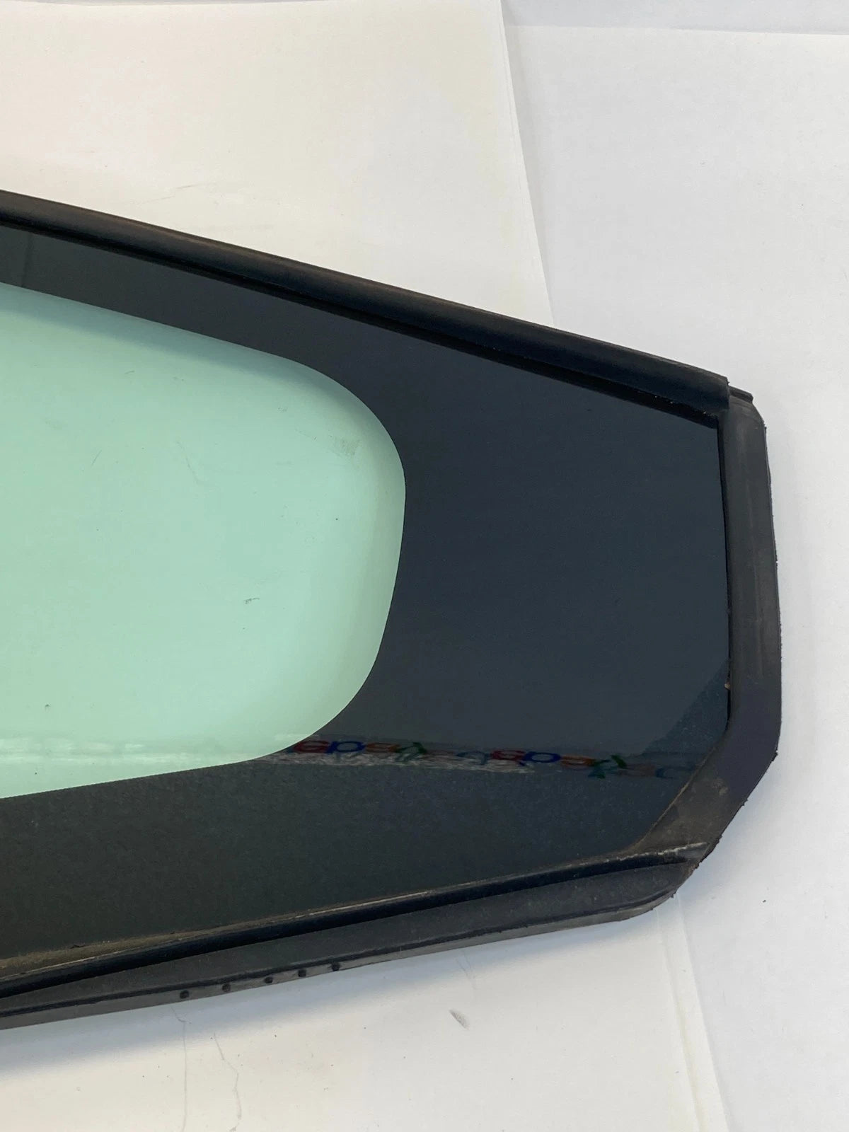 2013-2019 FORD INTERCEPTOR UTILITY REAR LEFT DOOR QUARTER VENT WINDOW GLASS OEM