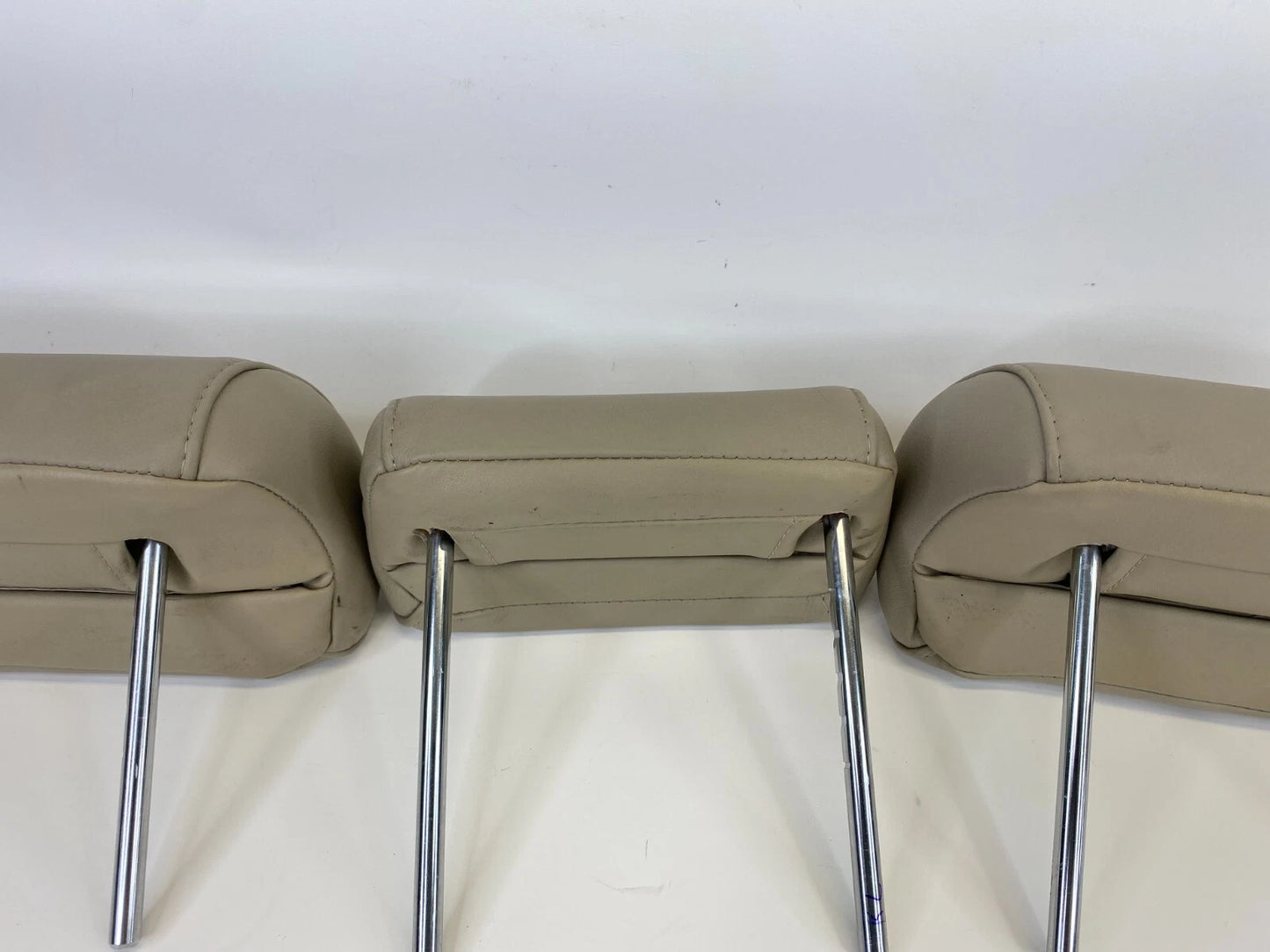 2001-2003 TOYOTA HIGHLANDER REAR LEFT & RIGHT & MIDDLE SEAT HEADREST HEAD REST