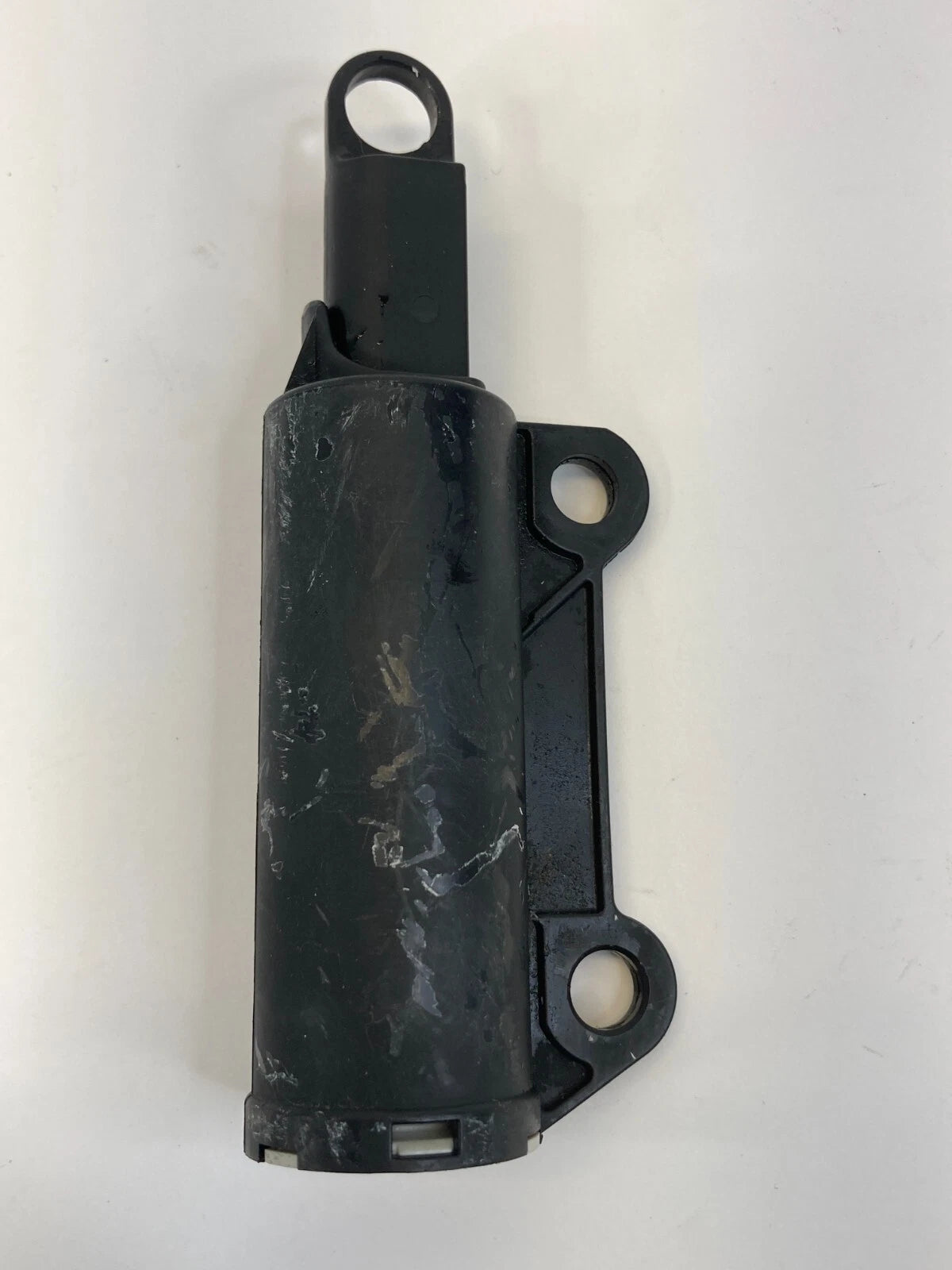 2012 13 14 15 16 17 2018 FORD FOCUS GLOVE BOX DAMPER SUPPORT OEM