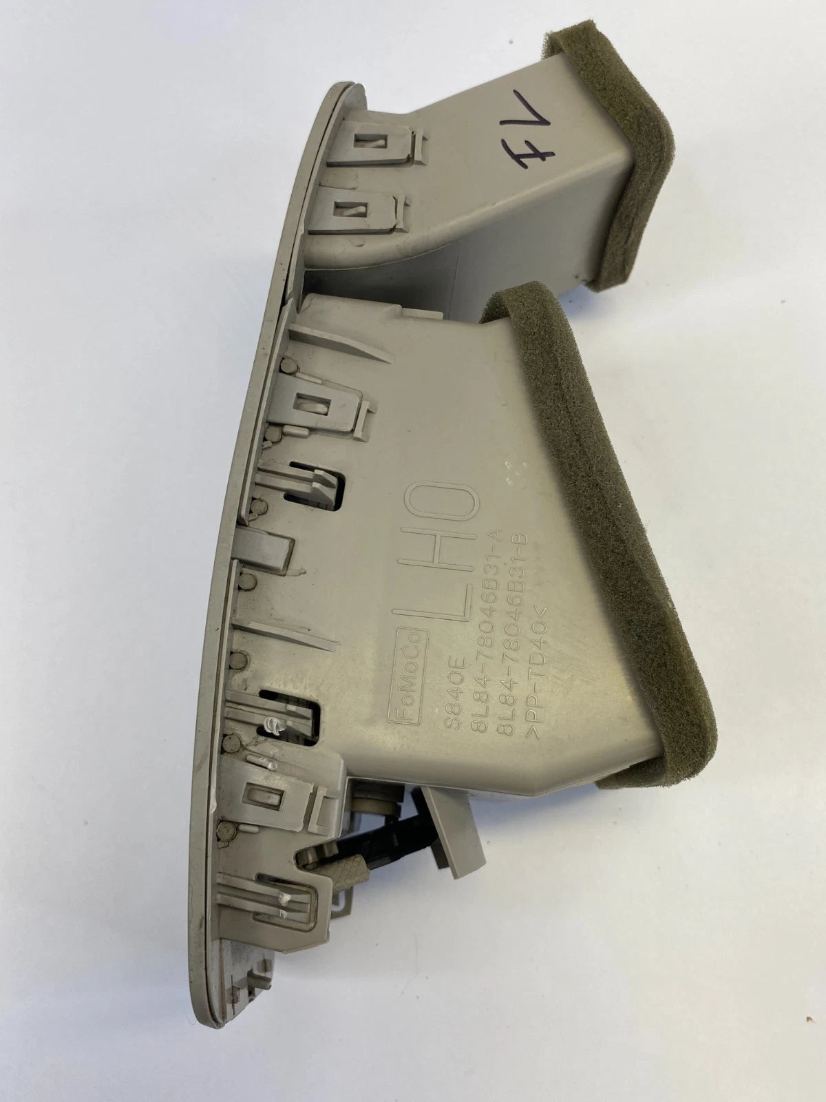 2008-2012 FORD ESCAPE DASH LEFT DRIVER SIDE OUTER AC AIR VENT DUCT GRILLE