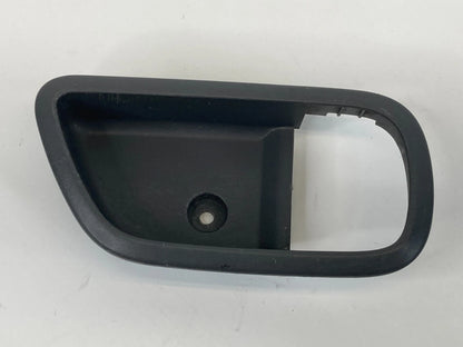 2009-2011 KIA RIO FRONT LEFT SIDE INTERIOR DOOR HANDLE BEZEL TRIM 82611-1G010