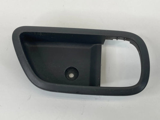 2009-2011 KIA RIO FRONT LEFT SIDE INTERIOR DOOR HANDLE BEZEL TRIM 82611-1G010