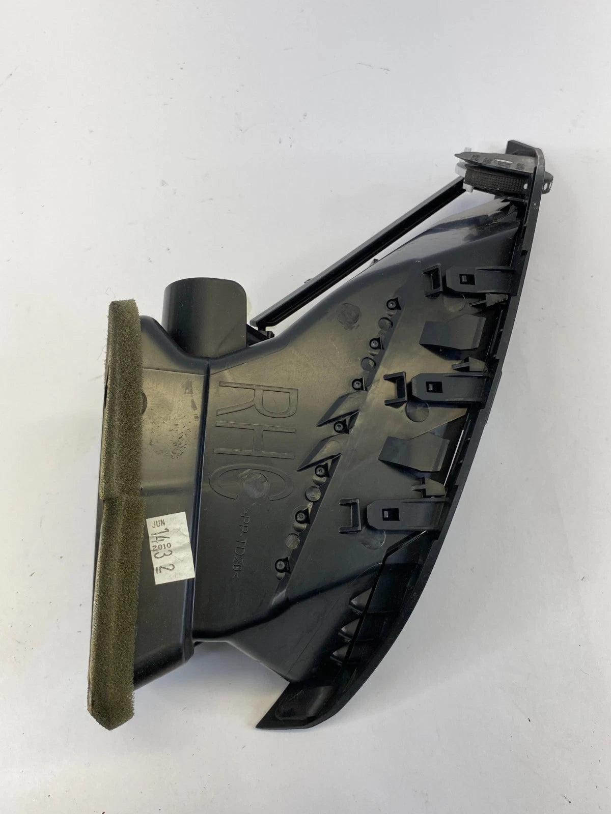 2010-2017 CHEVROLET EQUINOX FRONT RIGHT CENTER DASH A/C AIR VENT OUTLET OEM
