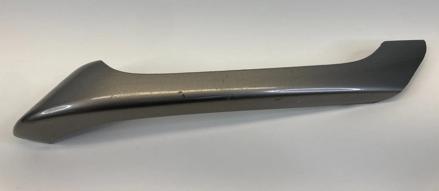 05-09 PONTIAC G6 FRONT RIGHT INTERIOR DOOR PULL HANDLE MOLDING BEZEL TRIM OEM