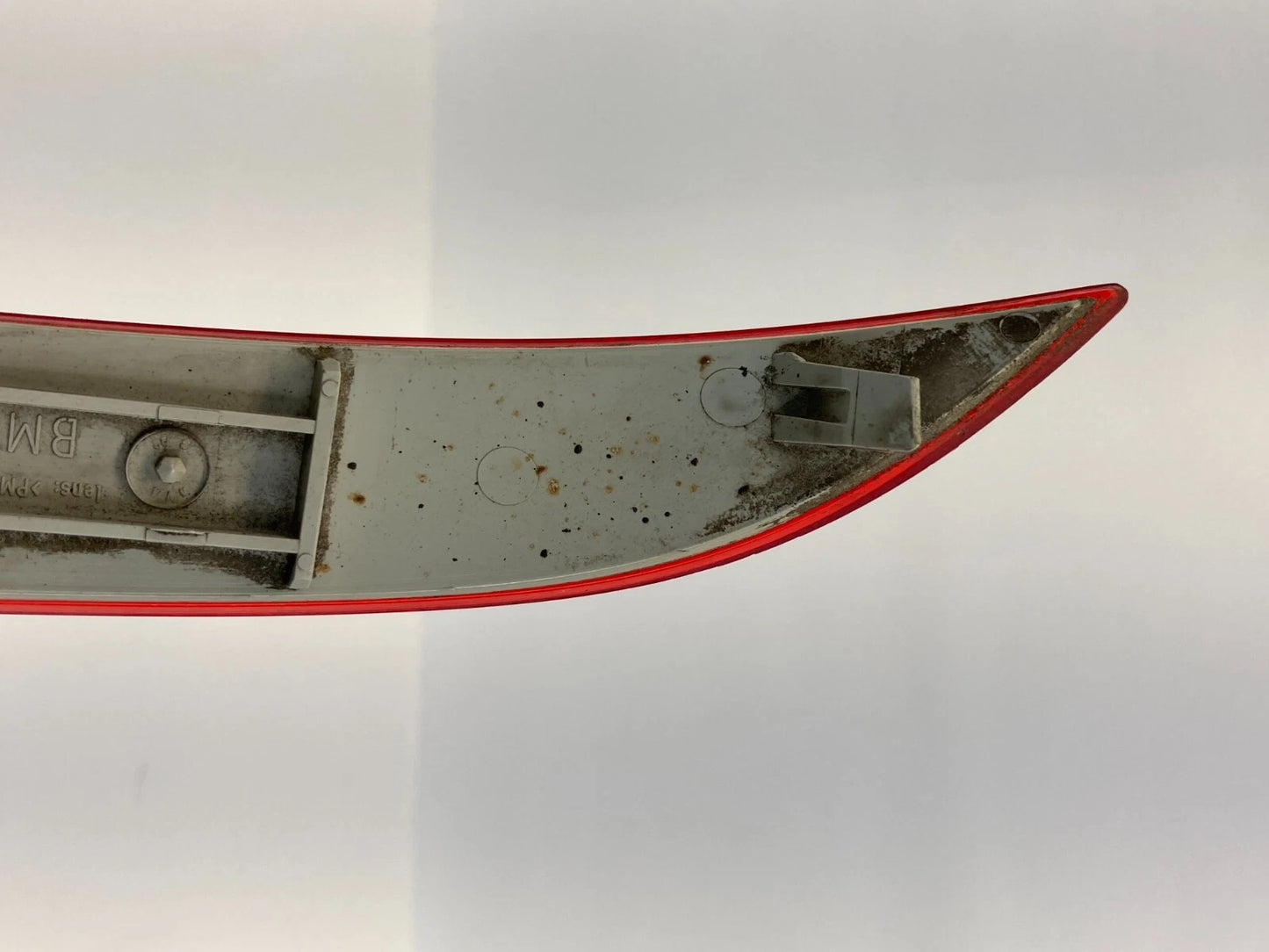 03-07 BMW 530I SEDAN REAR BUMPER RIGHT OUTER SIDE REFLECTOR LAMP 63146915040