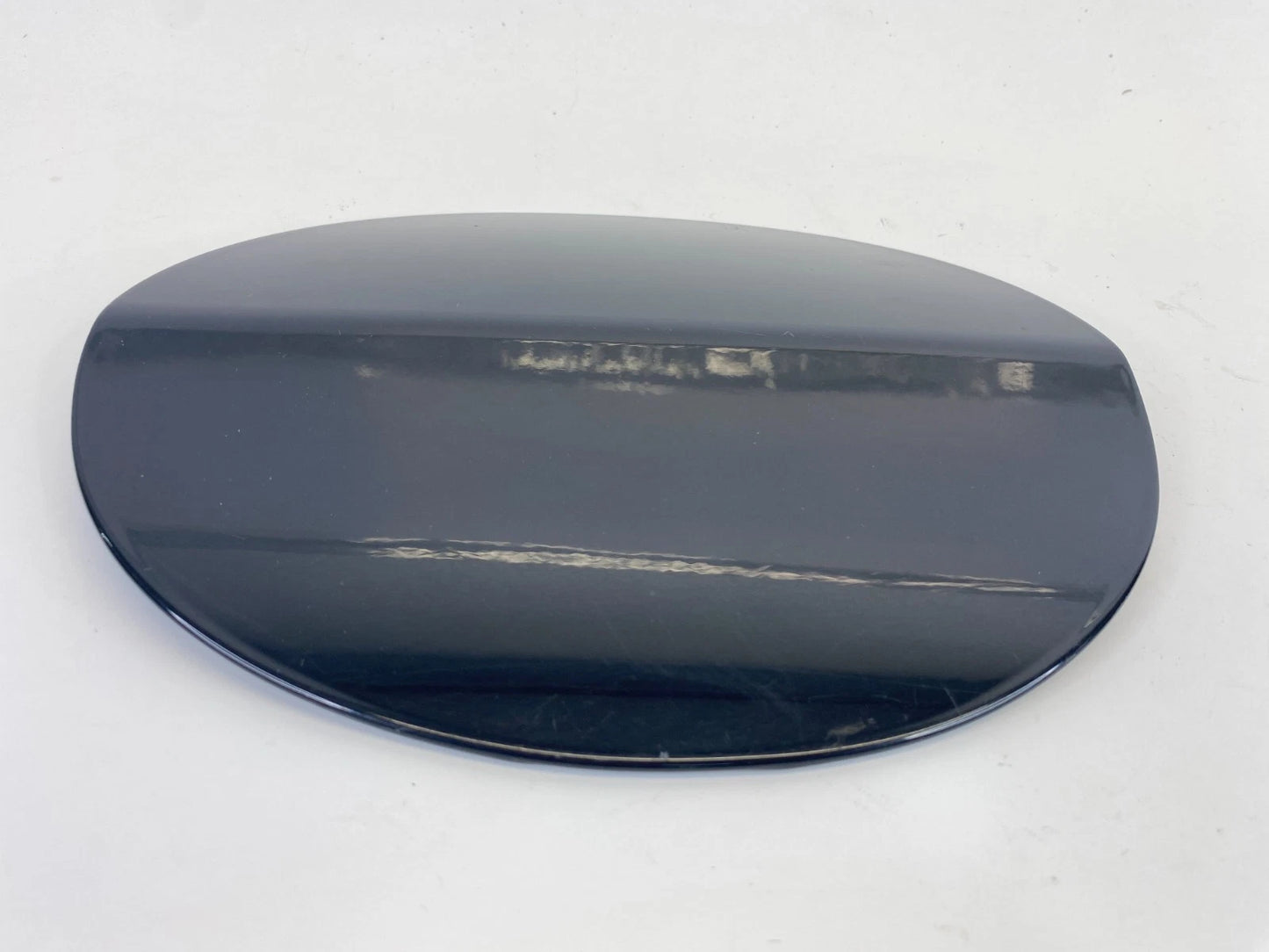2015-2017 Chrysler 200 Fuel Filler Tank Gas Door Outer Cover Lid 68137577AA OEM