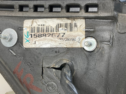 2007 2008 GMC Yukon Front Right Side View Power Mirror 15882677 OEM