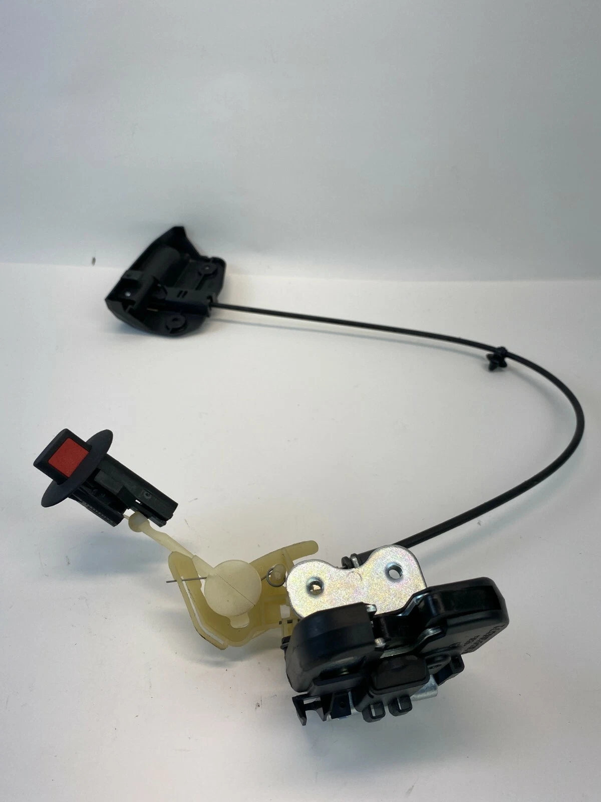 06 07 MERCEDES-BENZ C 280 REAR RIGHT SEAT FOLD RELEASE LOCK A-203-920-03-72 OEM