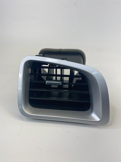 2010-2017 Chevrolet Equinox Dash Passenger Side Outer A/C Air Vent 20862308 OEM