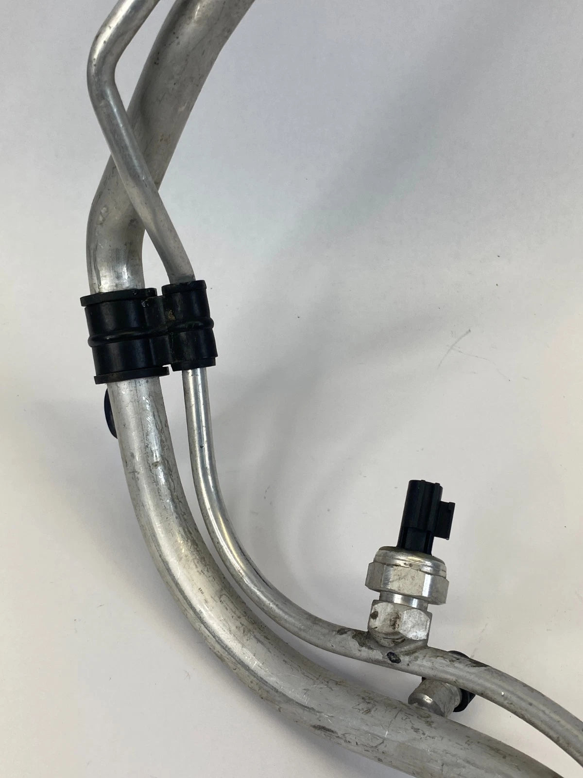 2010-2013 KIA FORTE 2.0L AC AIR CONDITIONER REFRIGERANT SUCTION HOSE PIPE LINE