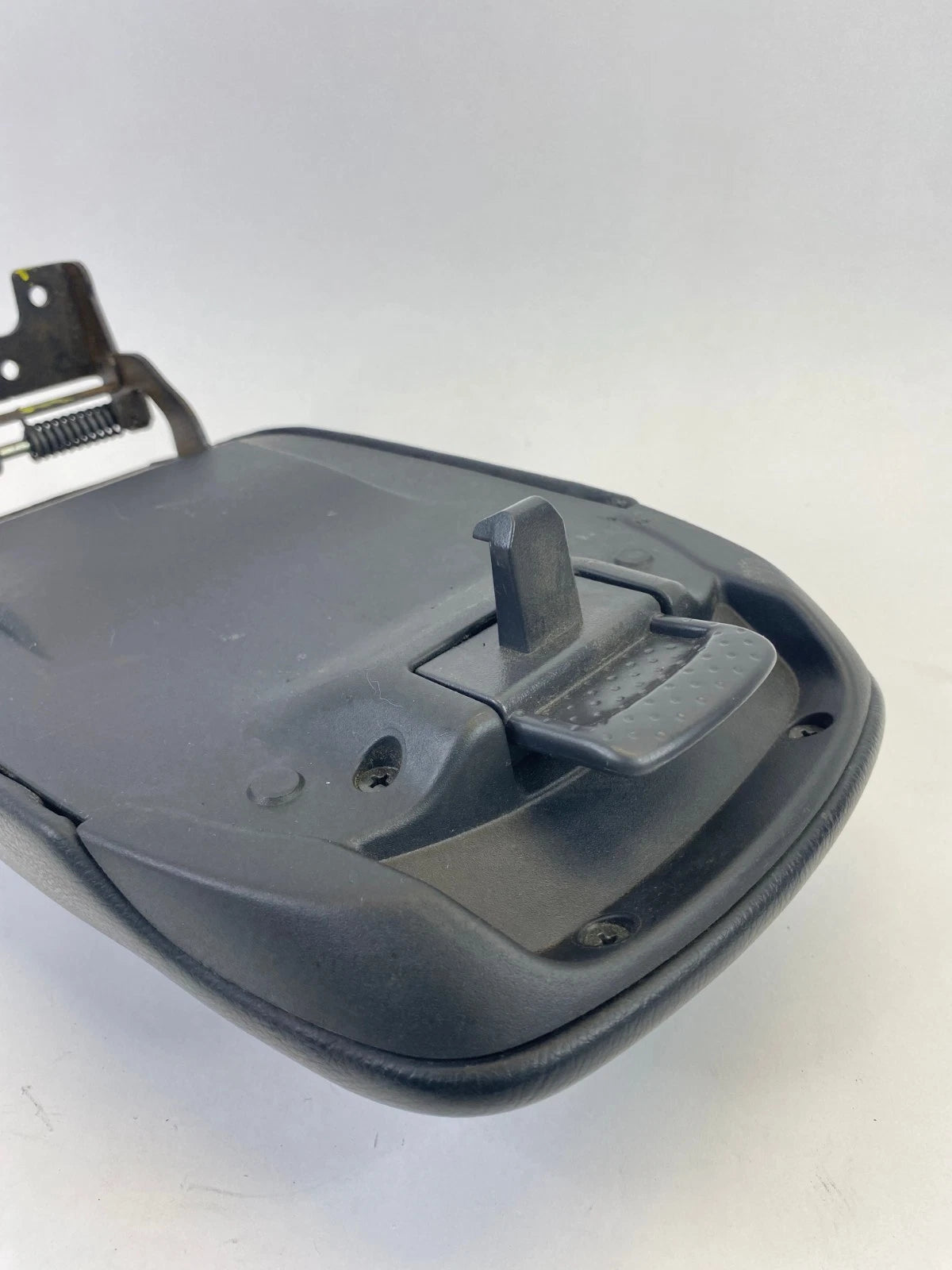 2013-2019 NISSAN SENTRA CENTER CONSOLE ARMREST STORAGE BOX LID FRONT OEM FACTORY