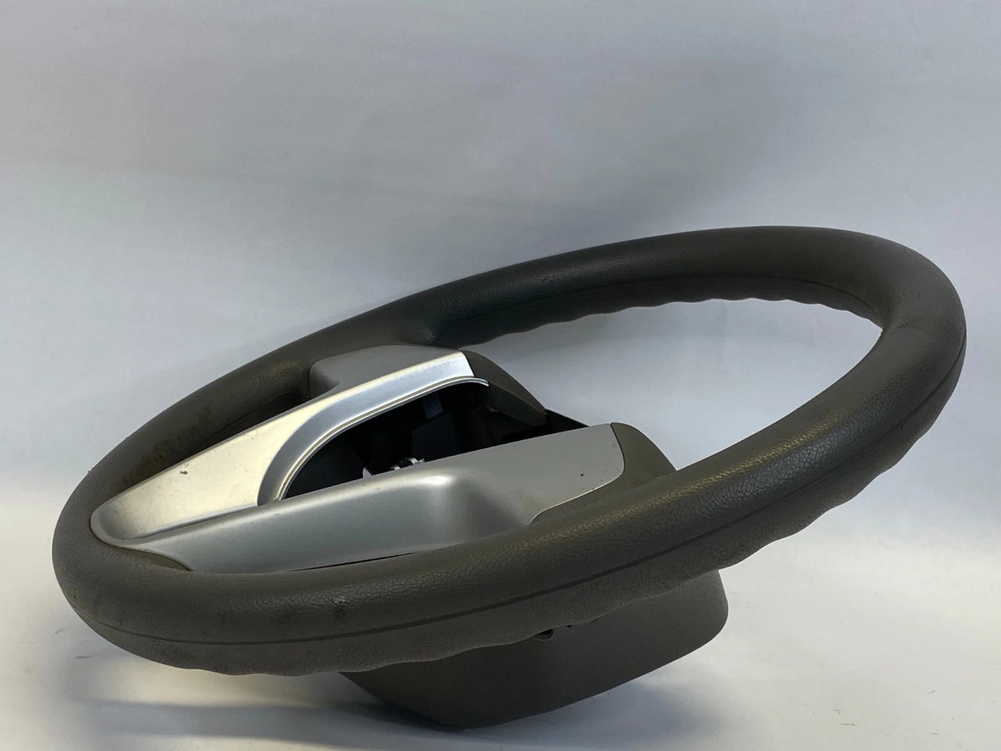 2012-2017 HYUNDAI ACCENT LEFT DRIVER STEERING WHEEL 56113-1R000 OEM FACTORY