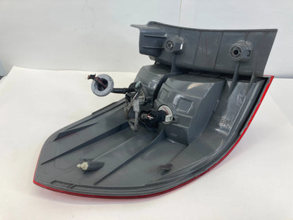 2005-2007 HONDA ODYSSEY RIGHT PASSENGER TAIL LIGHT OUTER TAIL LAMP TAILLIGHT OEM