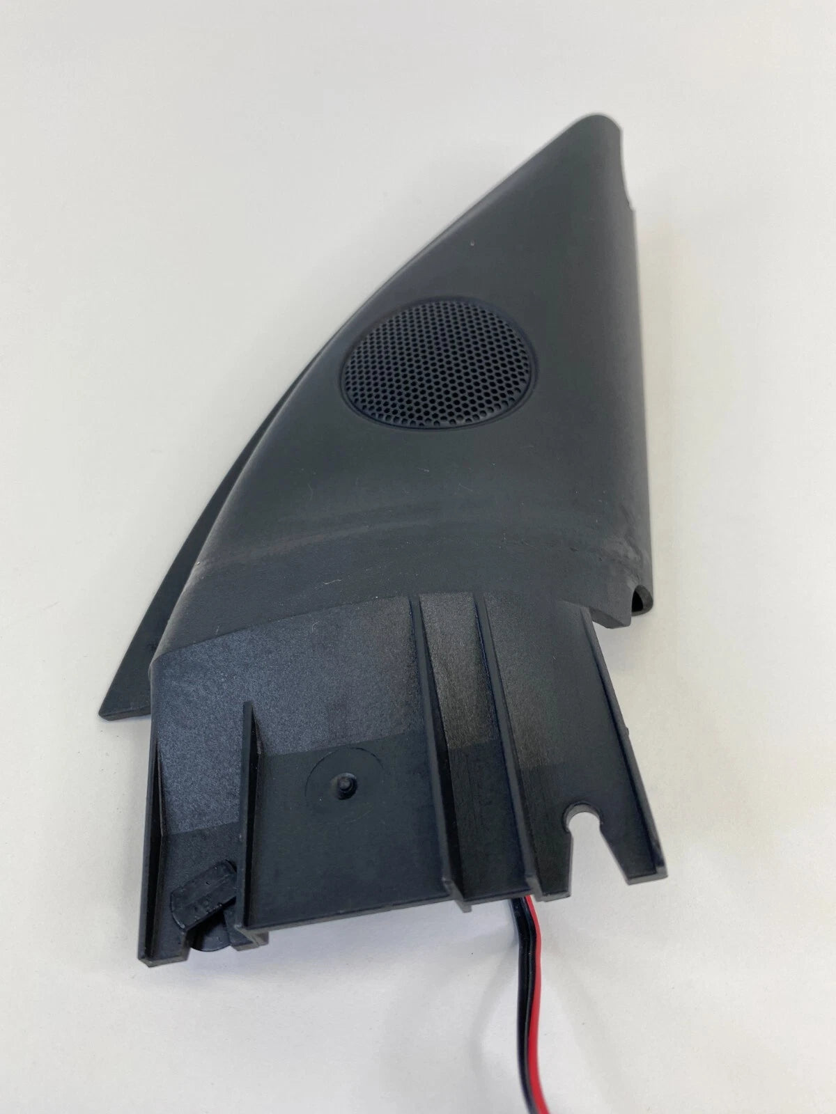 2002-2005 VW PASSAT FRONT RIGHT SIDE DOOR CORNER COVER W TWEETER 3B0837994 OEM
