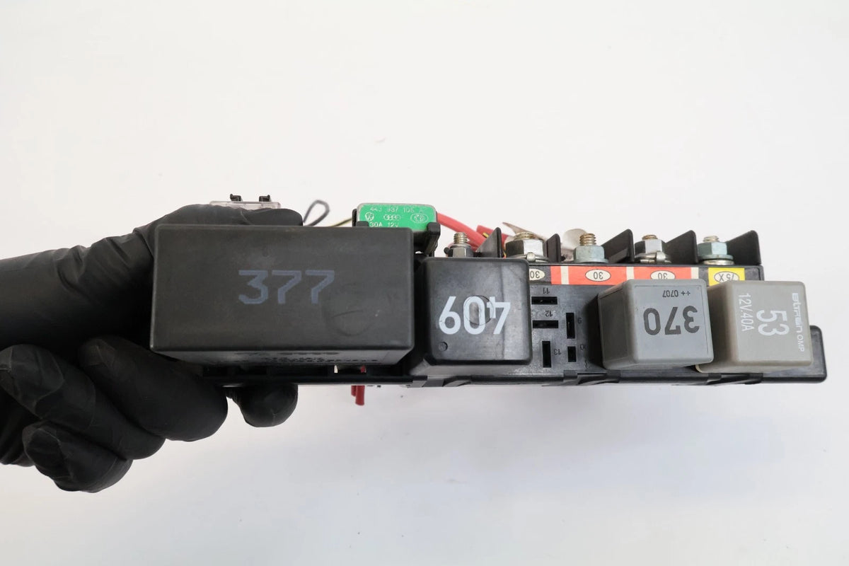 1998-2010 NEW BEETLE 2.5L AT DASH INTERIOR CABIN FUSE BOX PANEL OEM