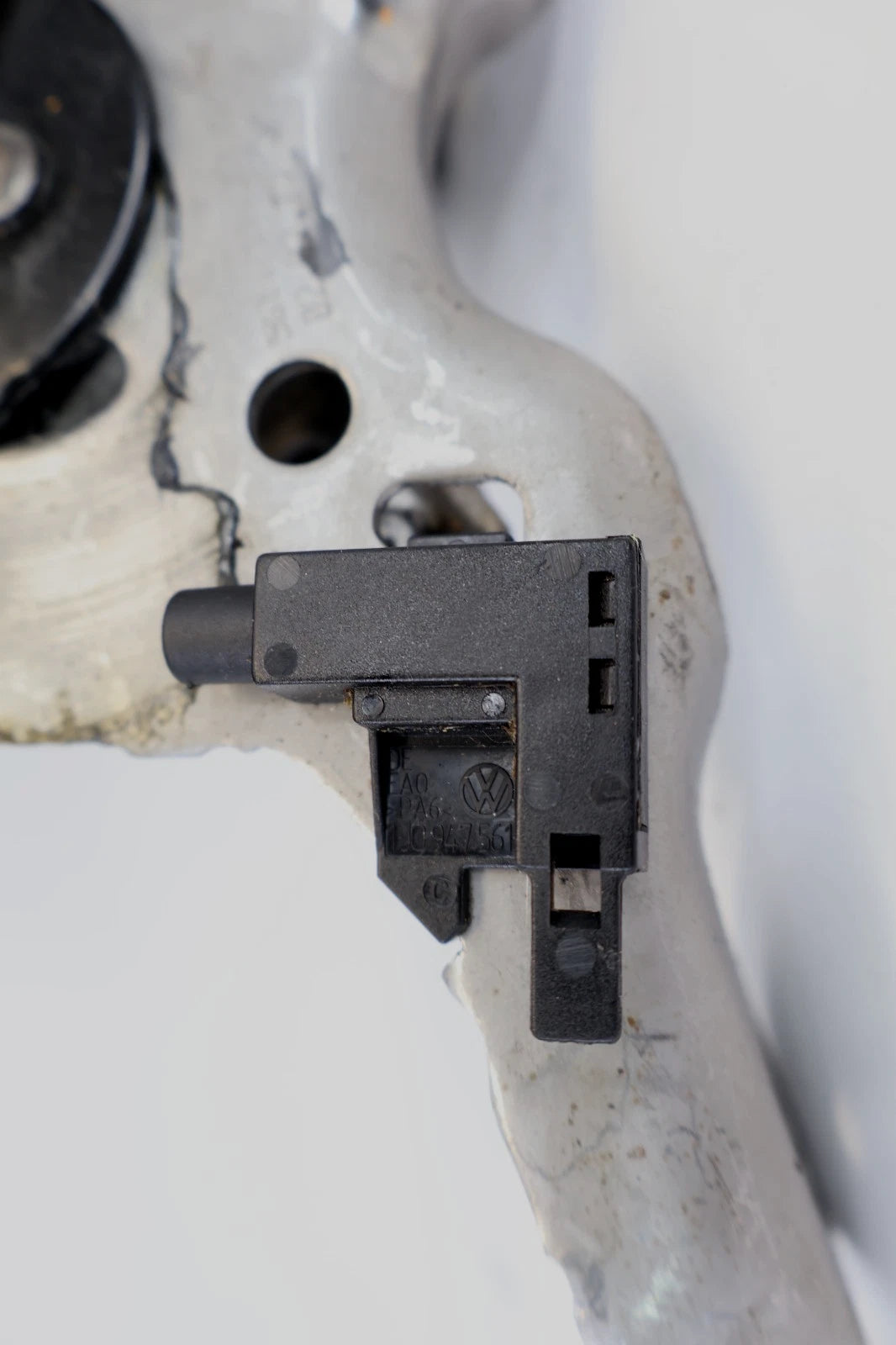 2012-2015 VOLKSWAGEN PASSAT HANDBRAKE PARKING E-BRAKE LEVER HANDLE OEM