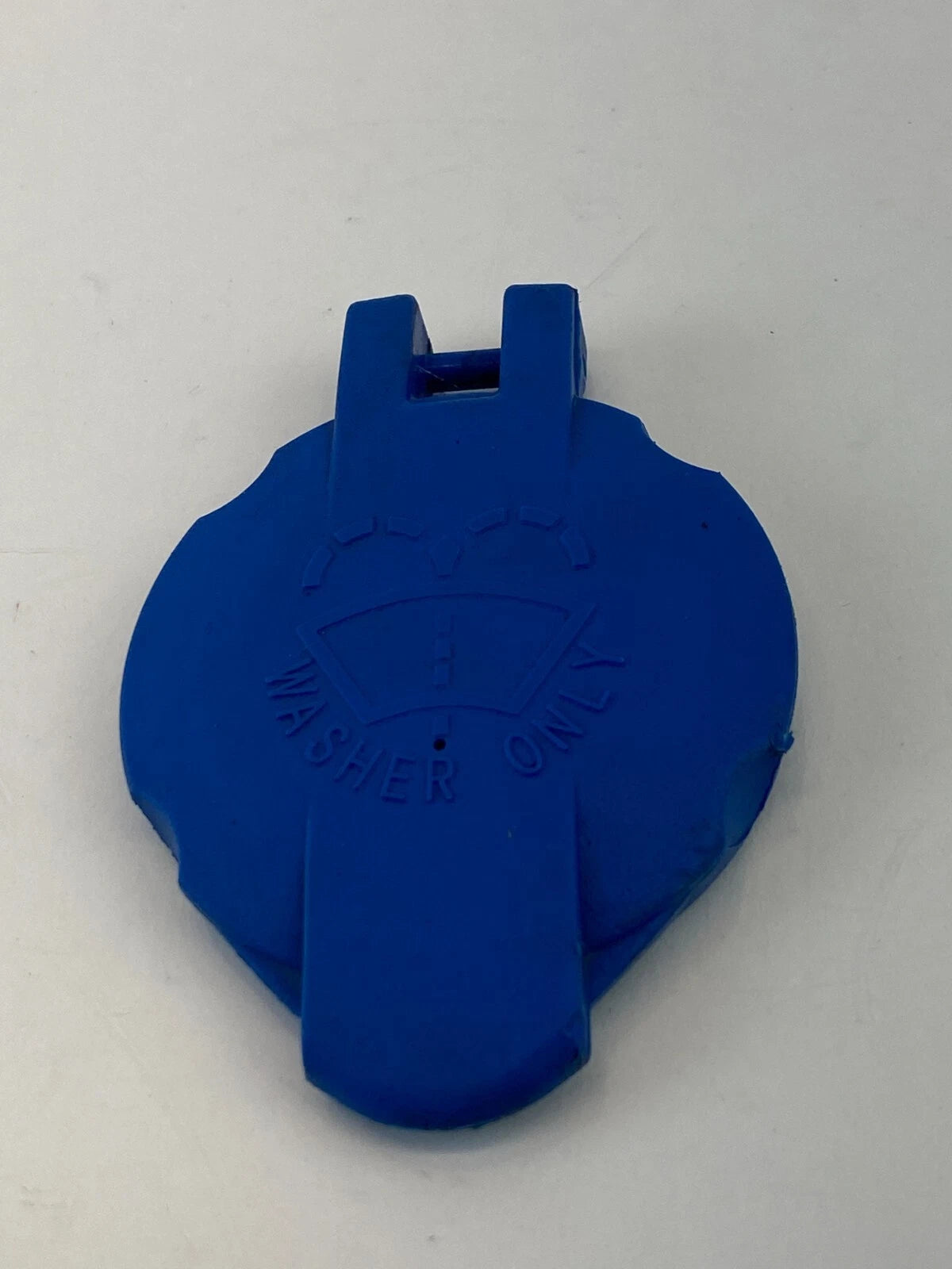 2011 2012 2013 KIA FORTE WINDSHIELD WIPER FLUID RESERVOIR TANK CAP OEM