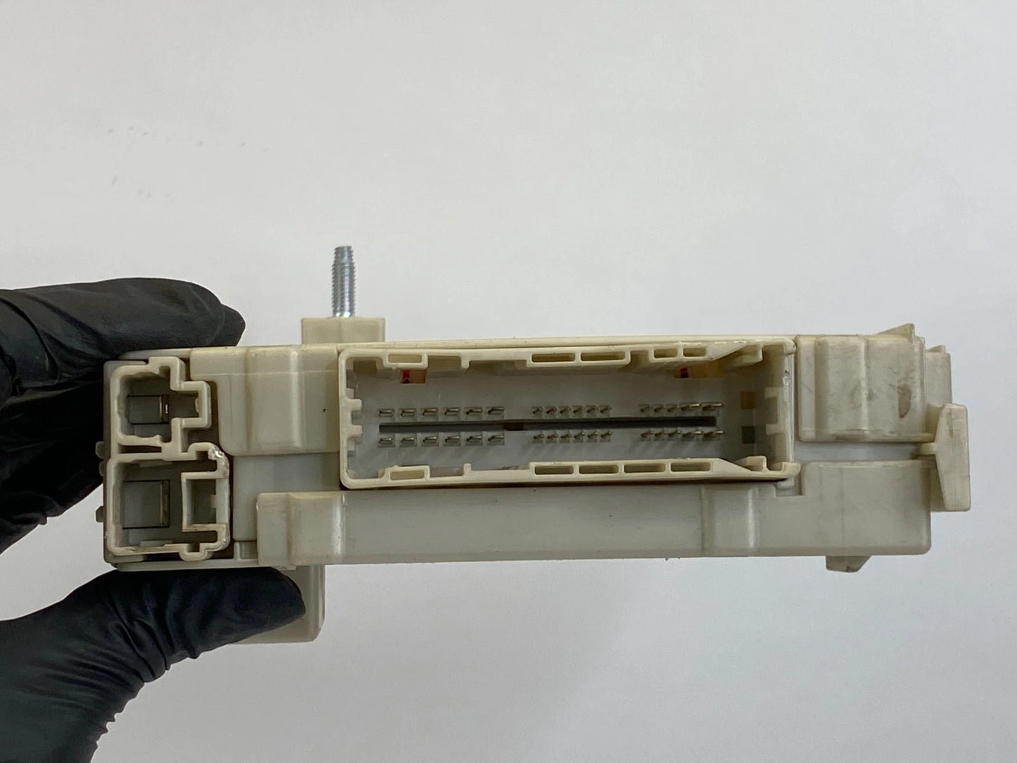 2007-2011 LEXUS GS350 GS450H FUSE JUNCTION BLOCK ASSEMBLY 82670-30230 OEM