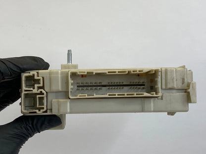 2007-2011 LEXUS GS350 GS450H FUSE JUNCTION BLOCK ASSEMBLY 82670-30230 OEM
