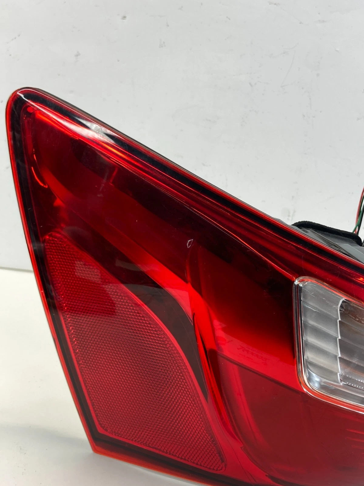 2012-2017 KIA RIO LX SEDAN REAR LEFT LH OUTER TAILLIGHT LAMP 92401-1W0 OEM