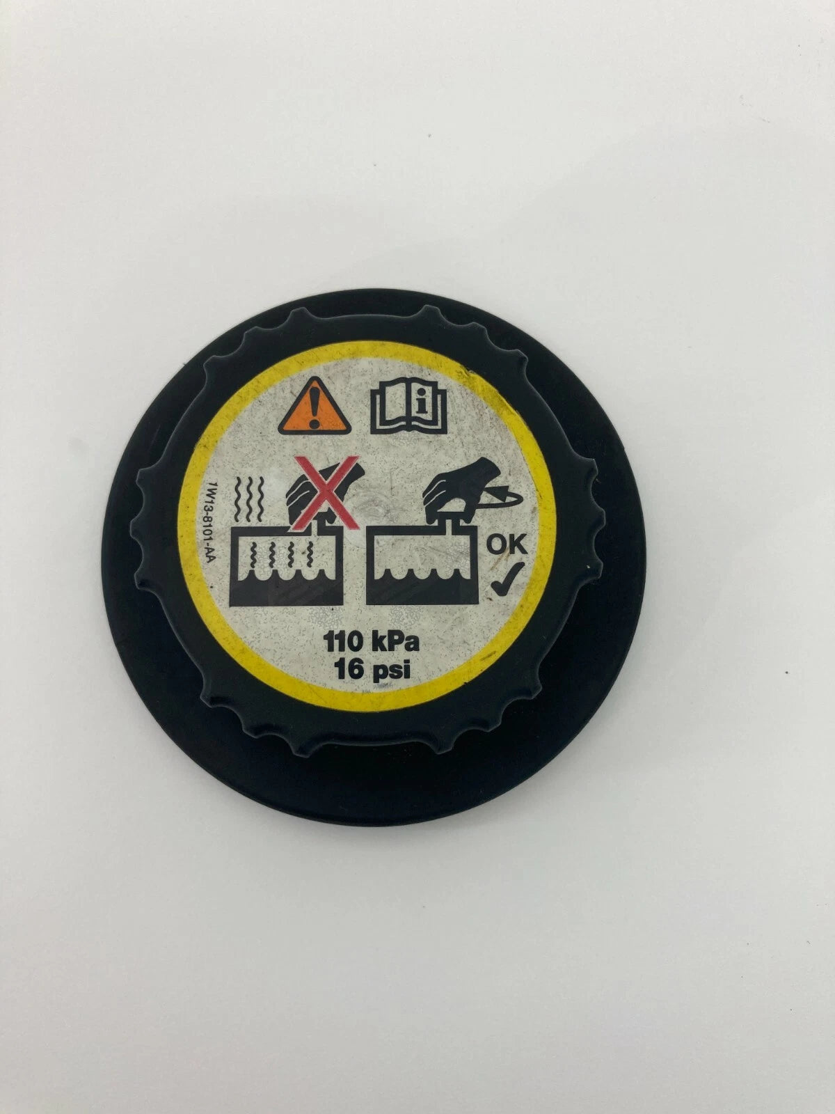 2006-2012 FORD FUSION RADIATOR OVERFLOW TANK COOLANT RESERVOIR CAP 1W138101AA