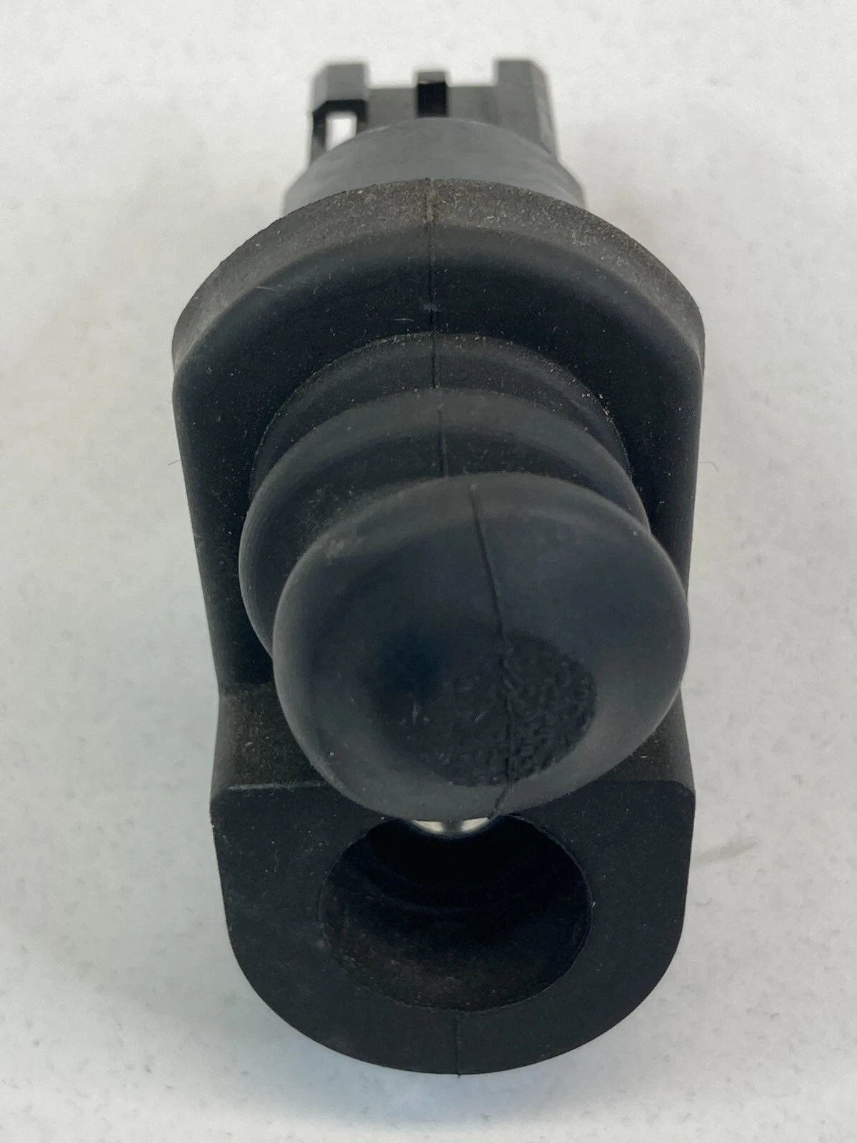 2000-2004 SUBARU OUTBACK REAR RIGHT BACK DOOR AJAR JAMB LIGHT SWITCH SENSOR OEM