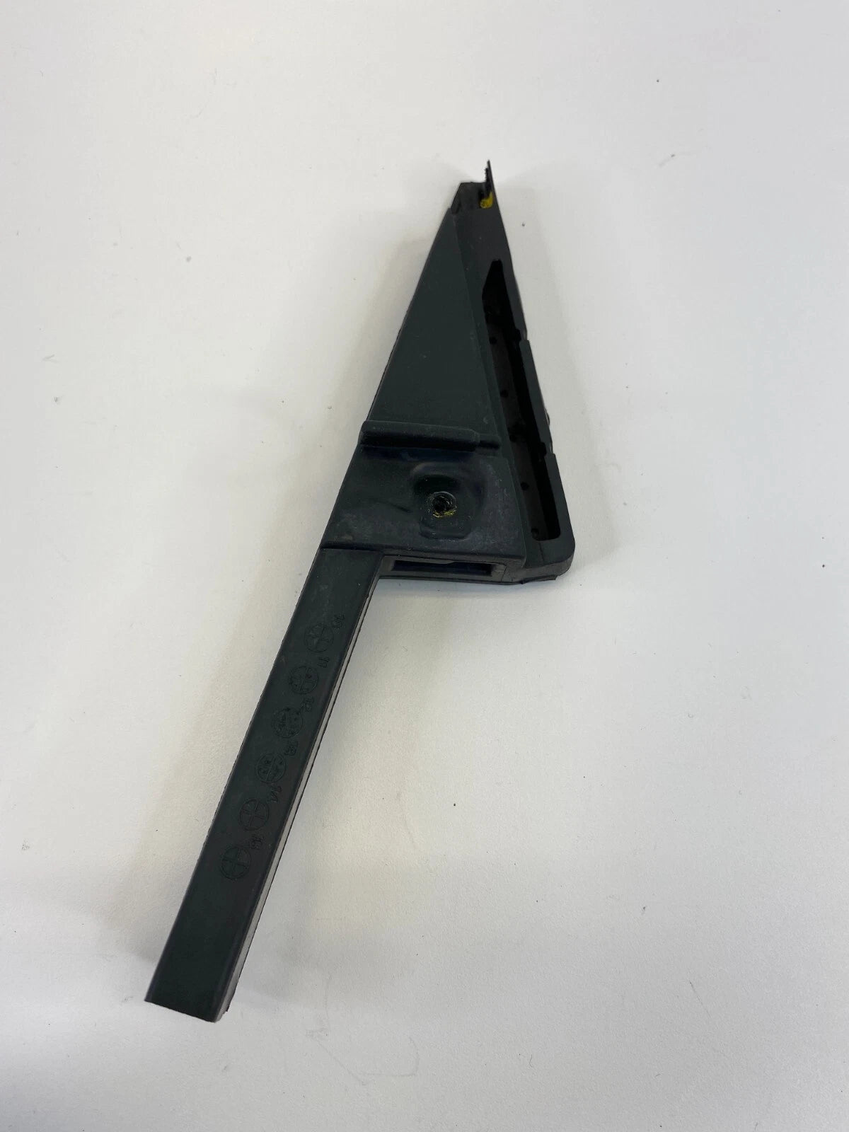 12-17 HYUNDAI ACCENT SEDAN REAR RIGHT DOOR EXTERIOR CORNER MOLDING 83840-1R000