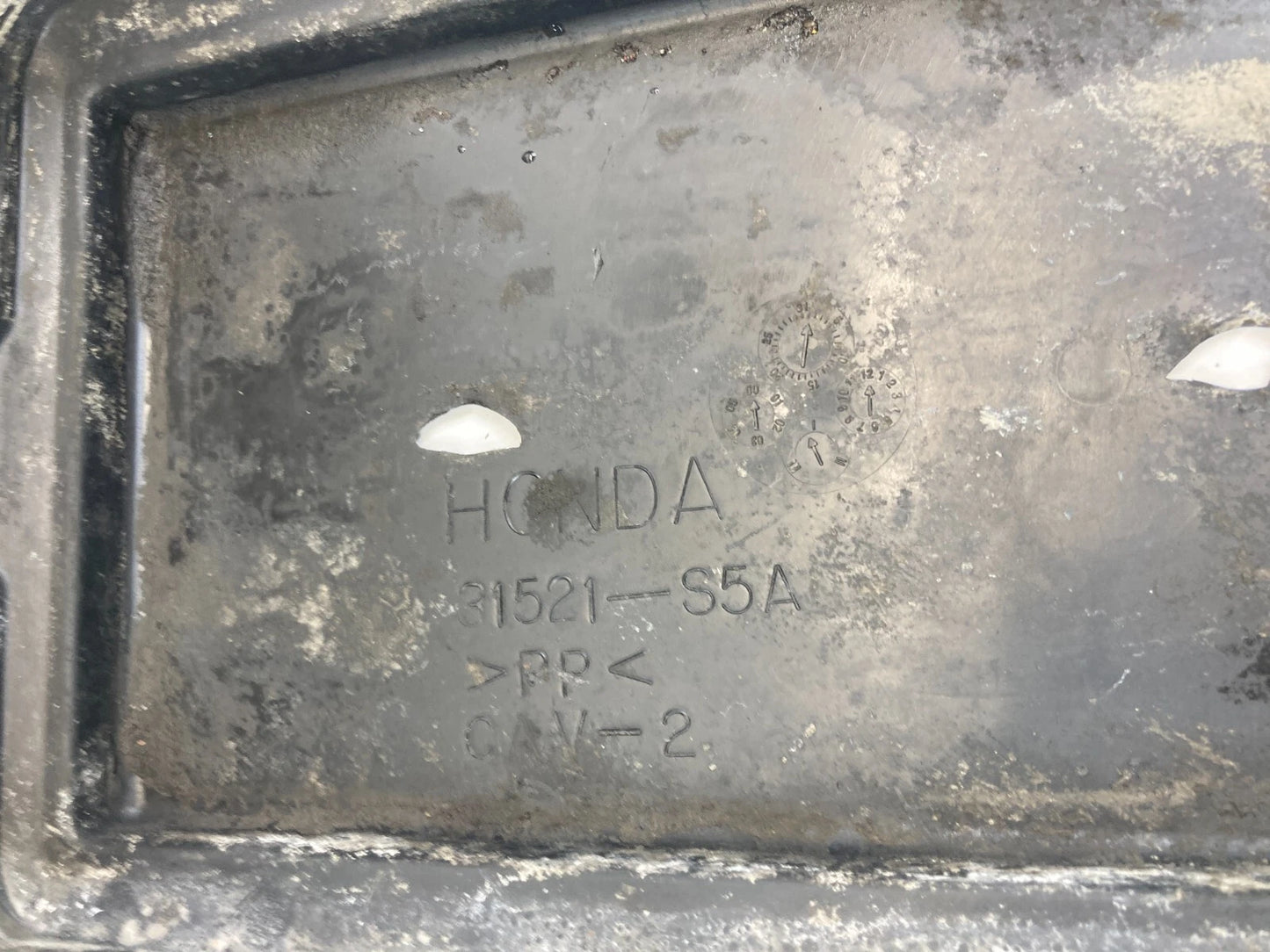 2003-2011 HONDA ELEMENT 2.4L BASE LOWER BATTERY COVER BOX 31521-S5A OEM