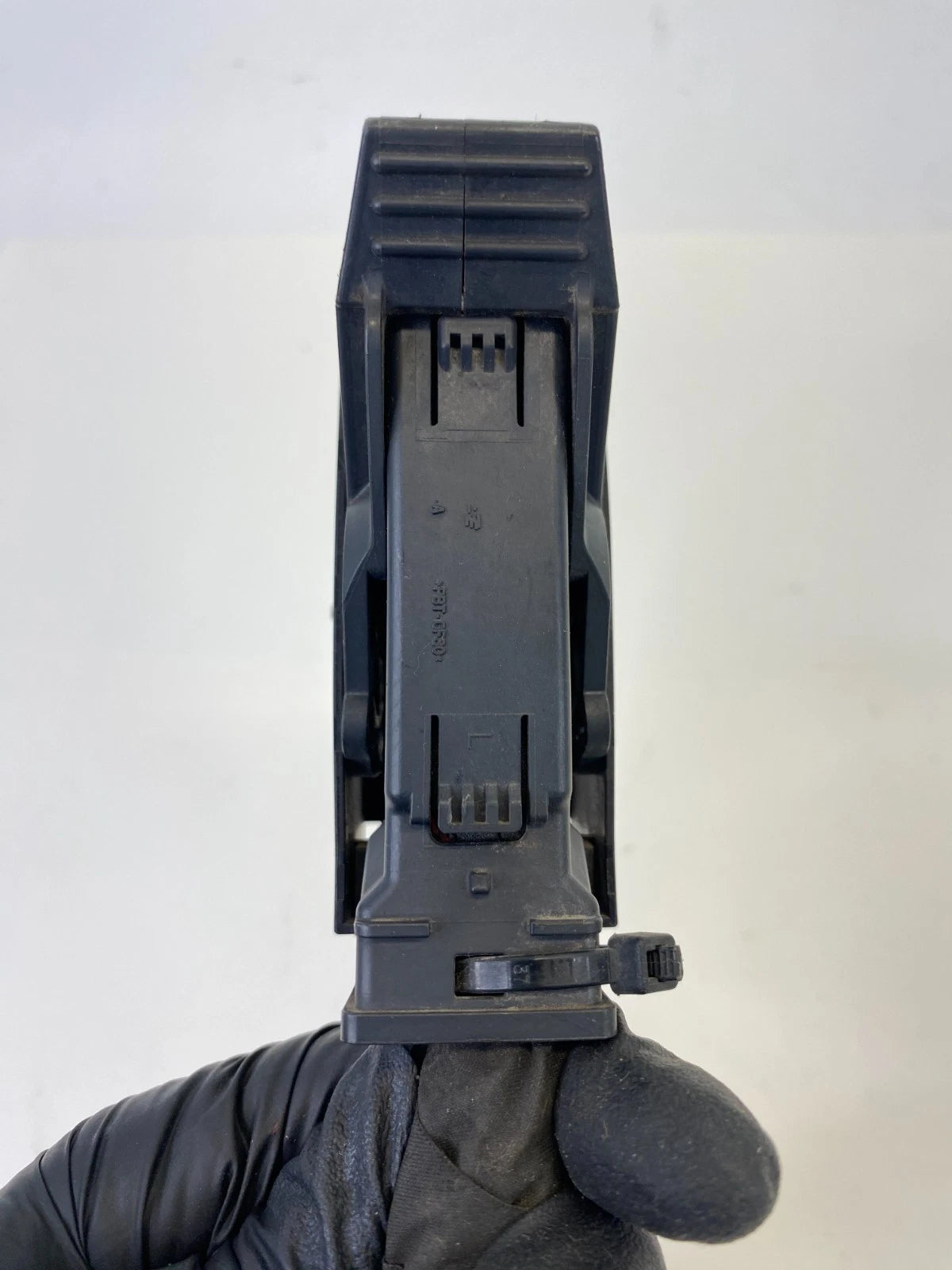 2013 2014 HYUNDAI ACCENT 1.6L AT FWD ABS PUMP ANTI LOCK BRAKE PLUG CONNECTOR