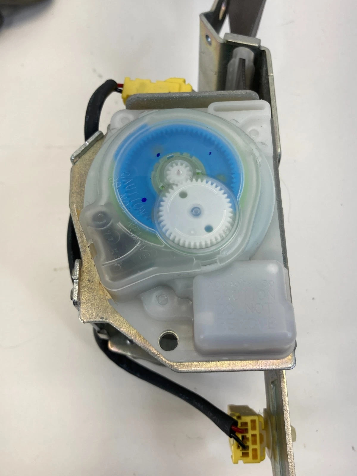 06 07 08 HONDA CIVIC SEDAN FRONT RIGHT PASSENGER SIDE SEAT BELT RETRACTOR OEM