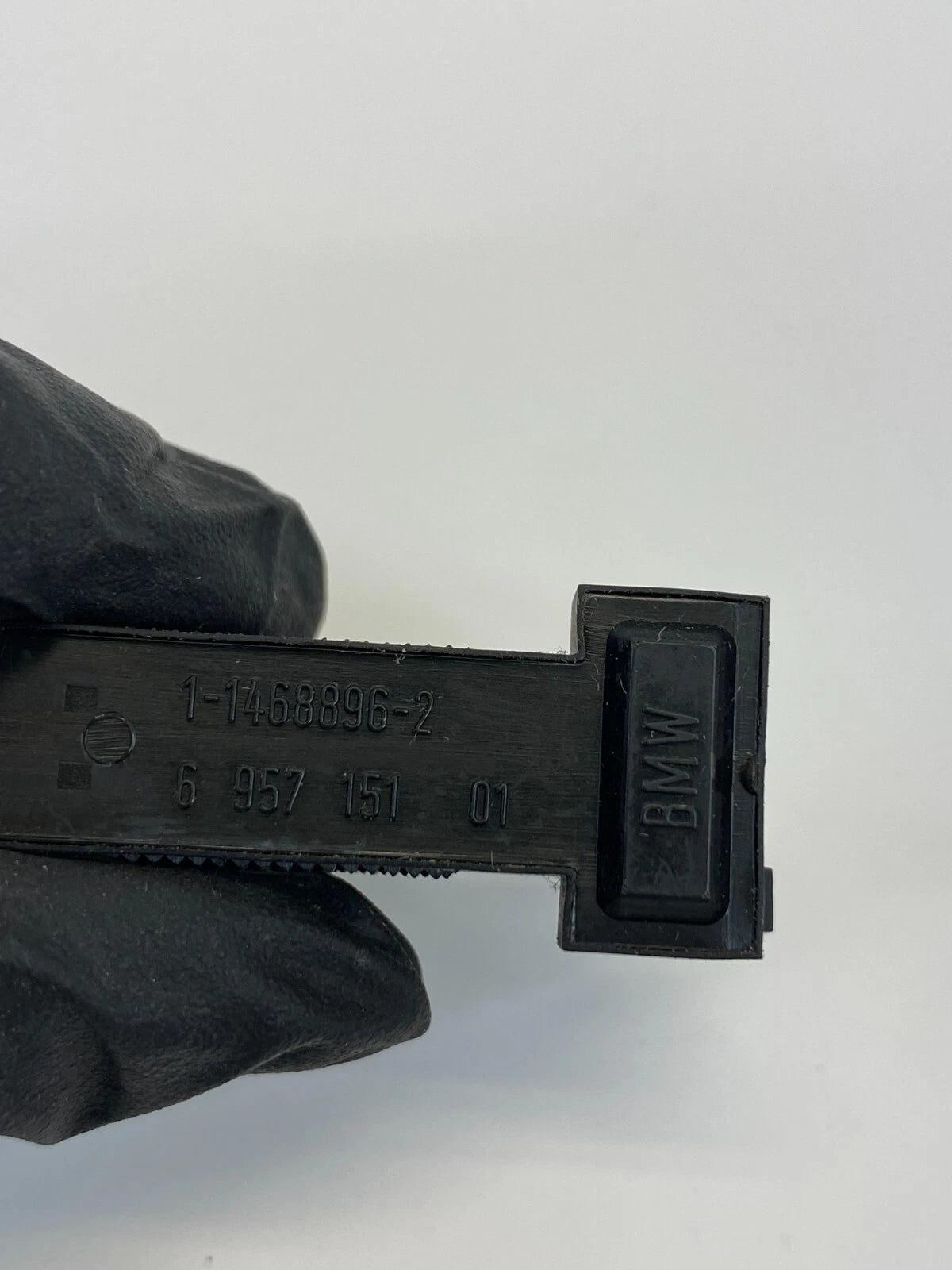 2003-2013 LAND ROVER RANGE ROVER BRAKE LIGHT LAMP STOP SWITCH OEM 1-1468896-2