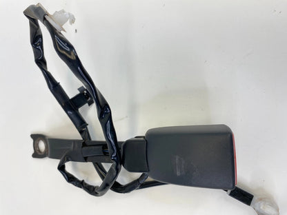 2005-2008 Pontiac Vibe Front Left Driver Seat Belt Buckle 56458-A OEM