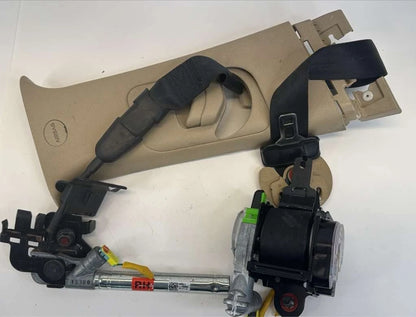 2012-2017 HYUNDAI ACCENT FRONT RIGHT SEAT BELT RETRACTOR FR RH 88880-1R600 OEM